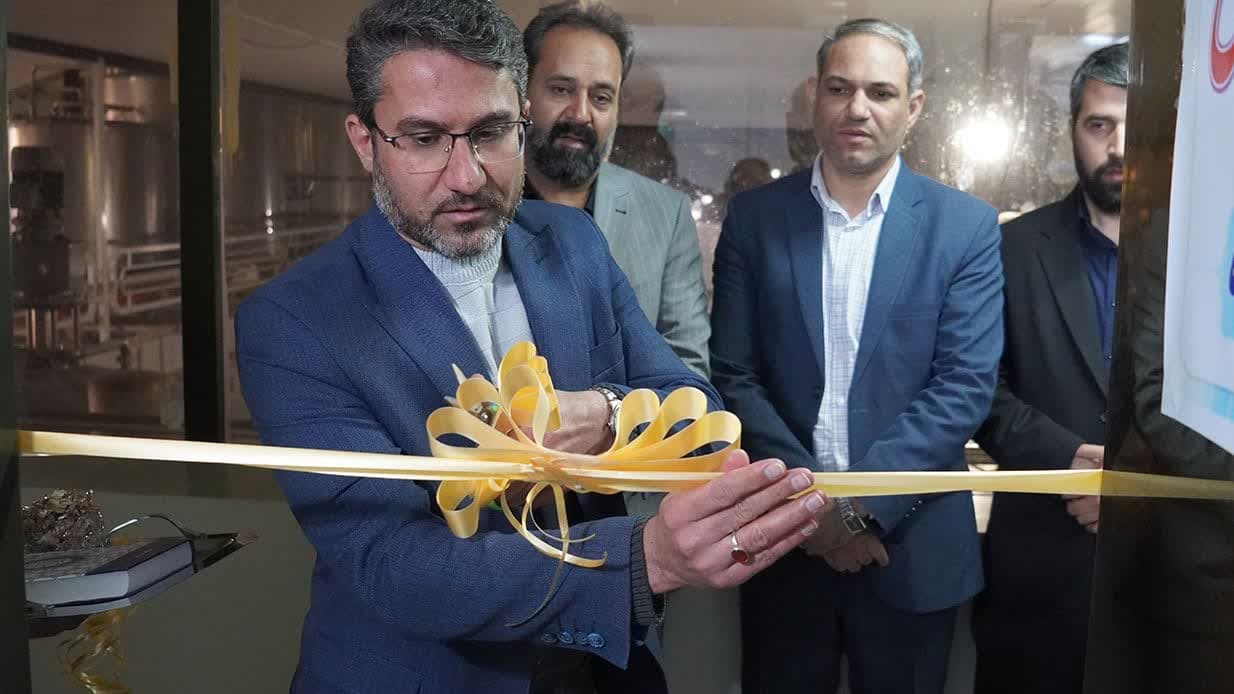 تضمین استمرار سلامت نیروی کار در توجه به تشکیل خانه های بهداشت کارگری است