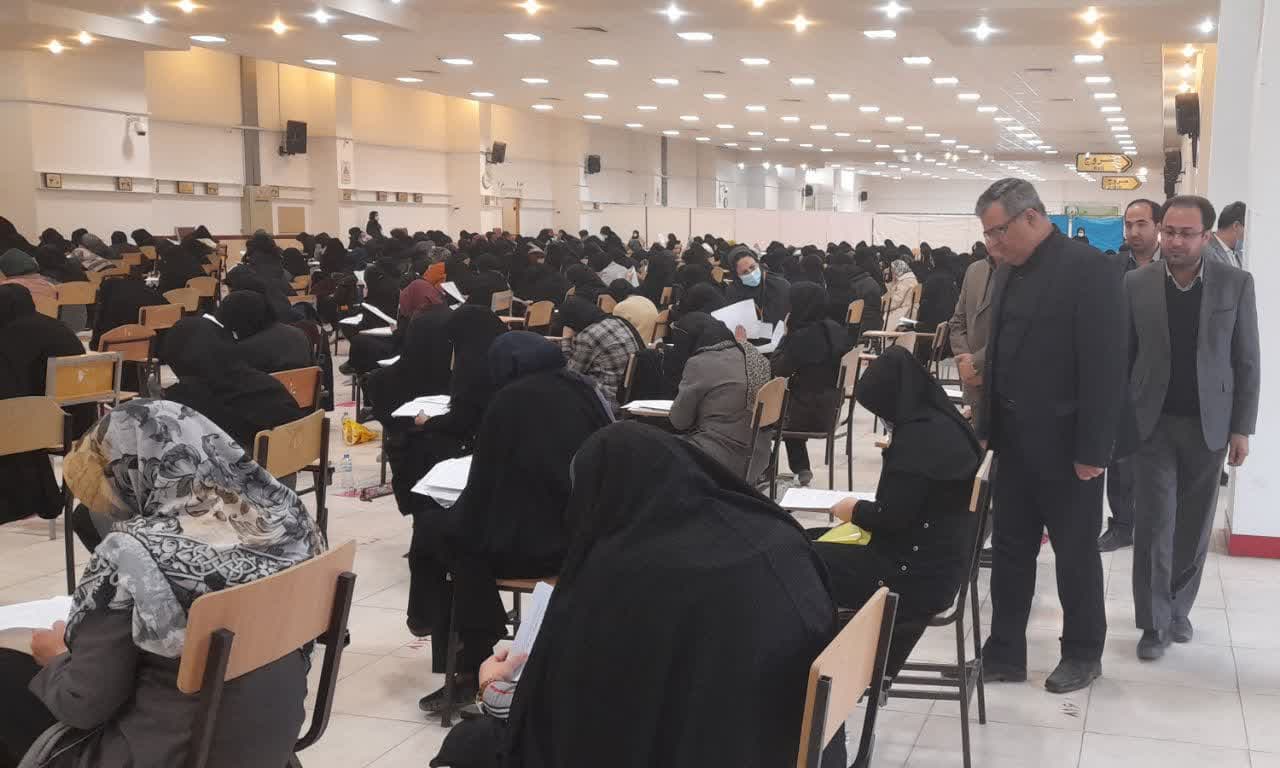 شرکت ۶۰۸ نفر در آزمون سردفتری استان یزد