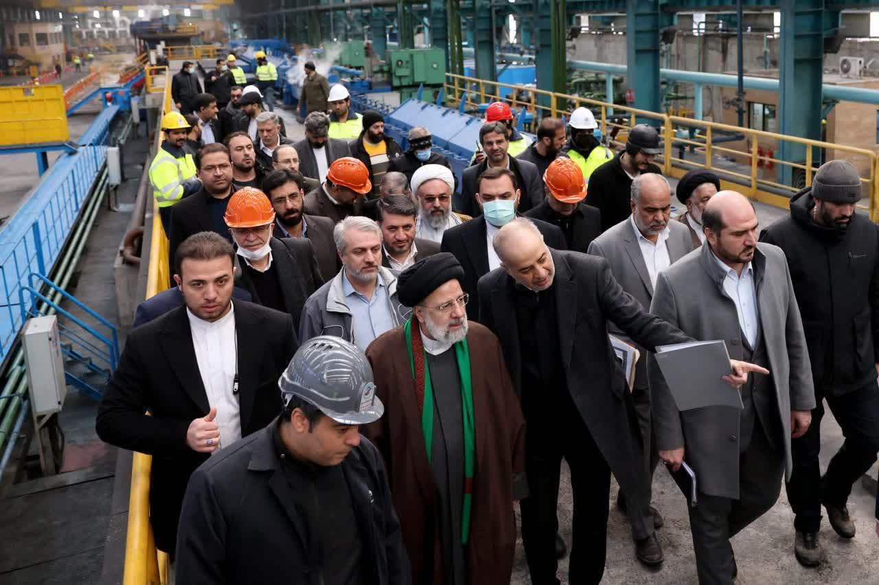 افتتاح دو واحد احیای مستقیم و خط تولید کلاف مجتمع فولاد بافق در مراسمی با حضور آیت الله دکتر سید ابراهیم رئیسی و وزیر صمت