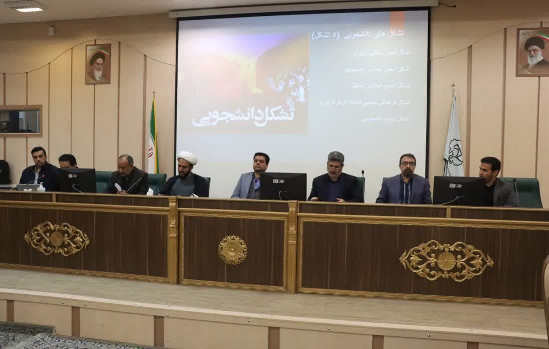 دغدغه اصلی دانشگاه، دانشجو و مسائل فرهنگی است