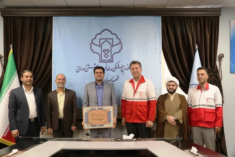 دیدار مدیرعامل جمعیت هلال احمر استان یزد با سرپرست دانشگاه علوم پزشکی شهید صدوقی یزد