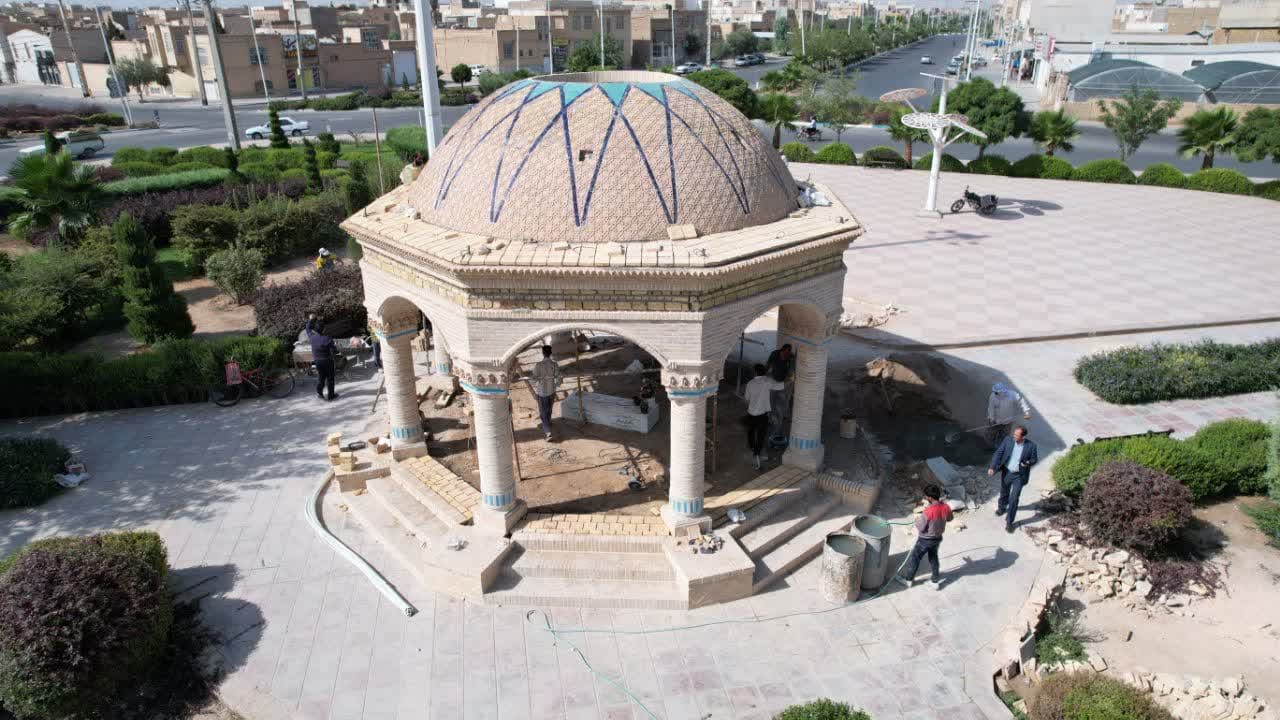 ساخت مقبره شهید گمنام در میدان شهدای حج یزد