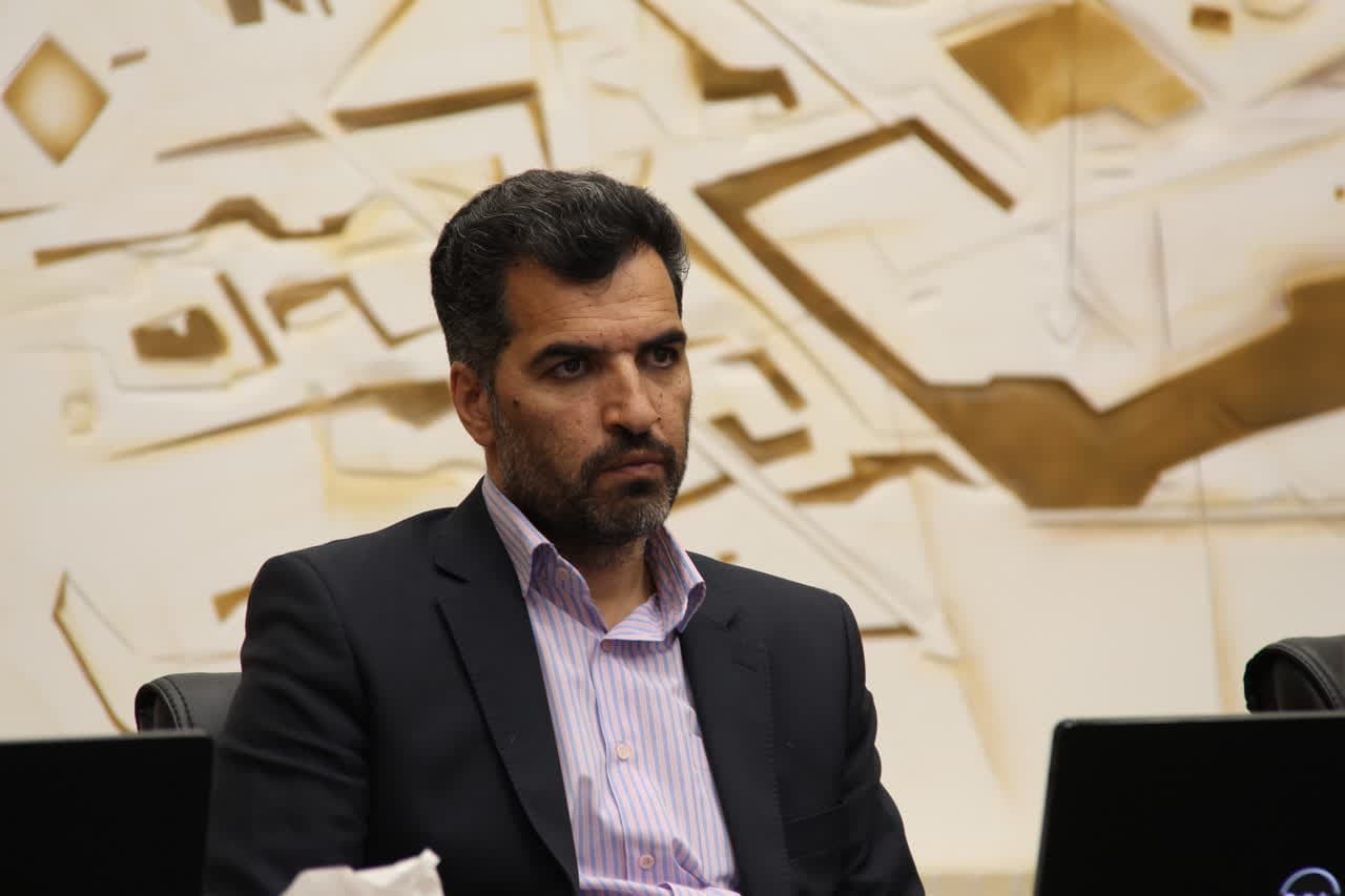 منافع اجرای طرح پایلوت هدف بهره وری یزد نباید از استان خارج شود/شاه کلید تحول در دولت سیزدهم، بهره‌وری است/اختیارات لازم به استاندار یزد تفویض شود