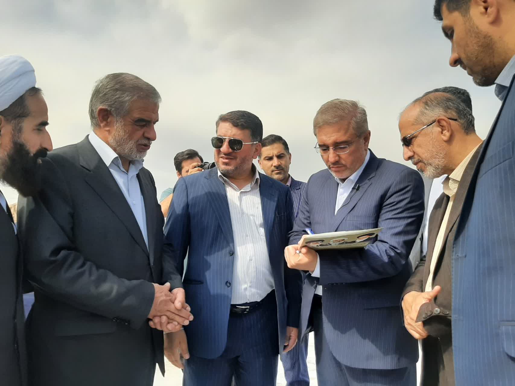 بازدید از مخزن ۵۰۰۰۰متر مکعبی یزد