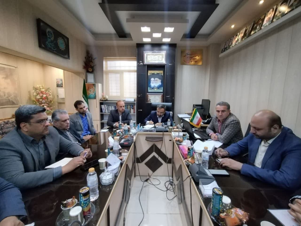نشست بخشداران بخش های مرکزی با محوریت مقابله با ساخت و سازهای غیر مجاز و زمین خواری / برخورد قاطع با متخلفان