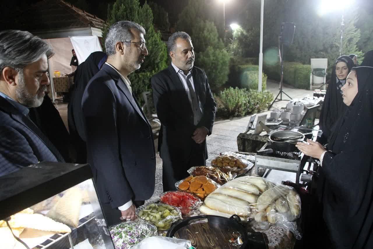 دومین جشنواره بانوان یزدی توانمند امروز آغاز به کار کرد