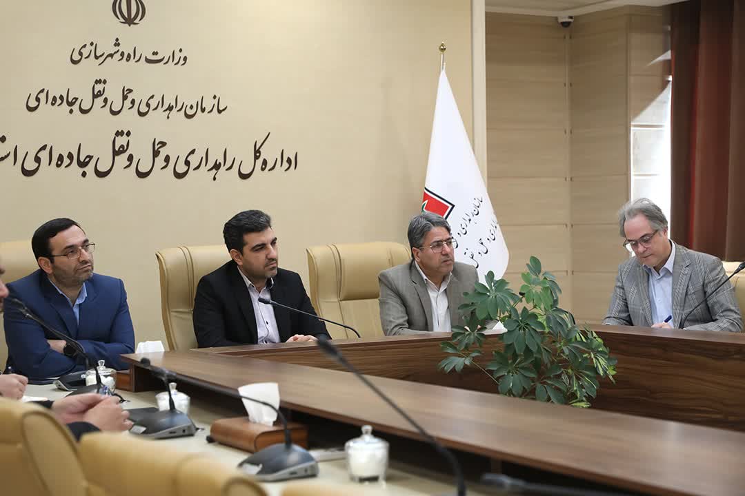 برگزاری جلسه هم‌اندیشی و پاسخگویی به مطالبات رانندگان با حضور مسئولین ارشد معدن چادرملو