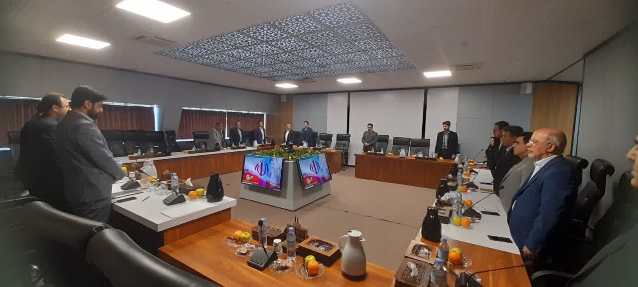 برگزاری نشست هم اندیشی تبیین رویکرد های سازمان ثبت با فعالان اقتصادی استان