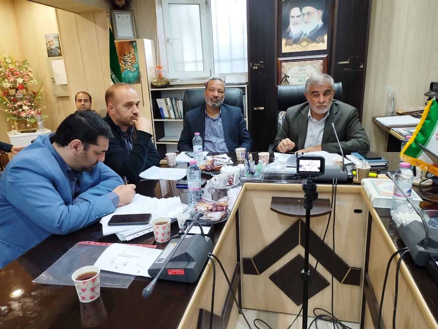 نشست پیگیری مصوبات نماینده مجلس شورای اسلامی در بخش مرکزی با حضور مدیران دستگاه های اجرایی استان