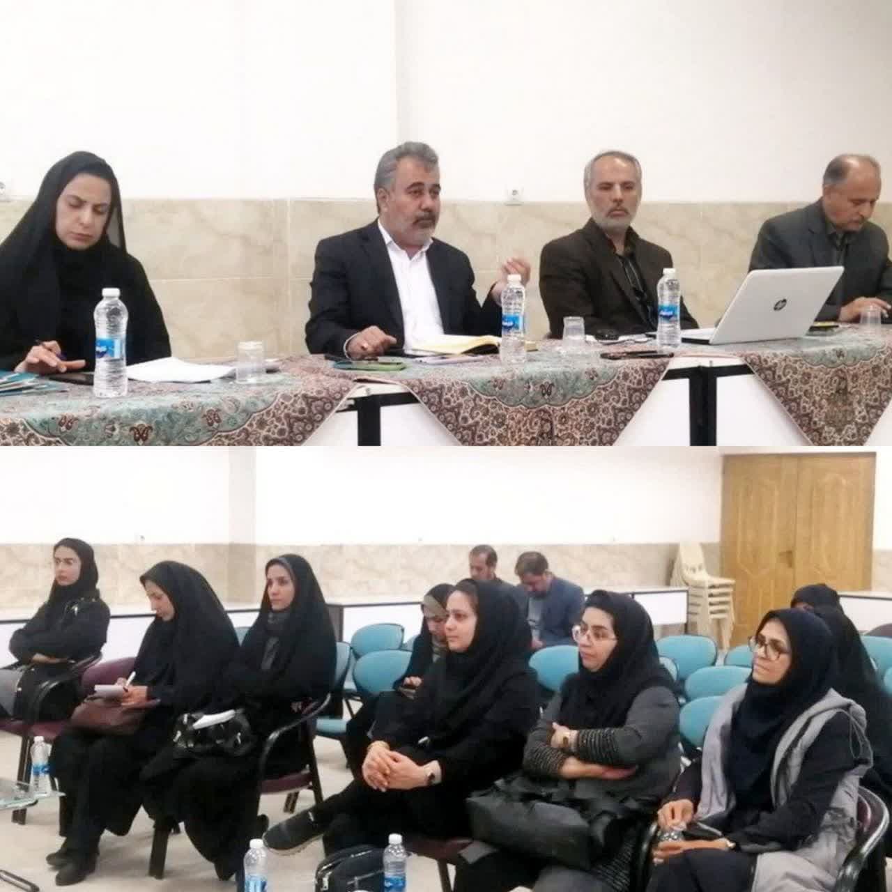 مرکز آموزش فنی وحرفه ای خواهران یزد قطب مهارتی صنایع پوشاک استان