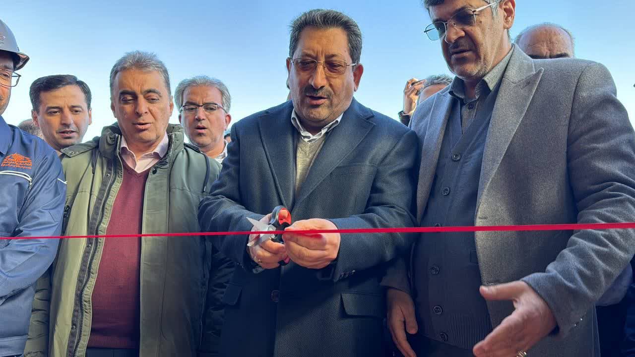 با حضور وزیر صمت صورت گرفت/بهره‌برداری از کارخانه کلاف سرمد ابرکوه با سرمایه‌گذاری چادرم