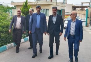بازدید استاندار یزد ازدفترمرکزی سازمان همیاری شهرداری ها و قدردانی از کارکنان همزمان با دهه کرامت