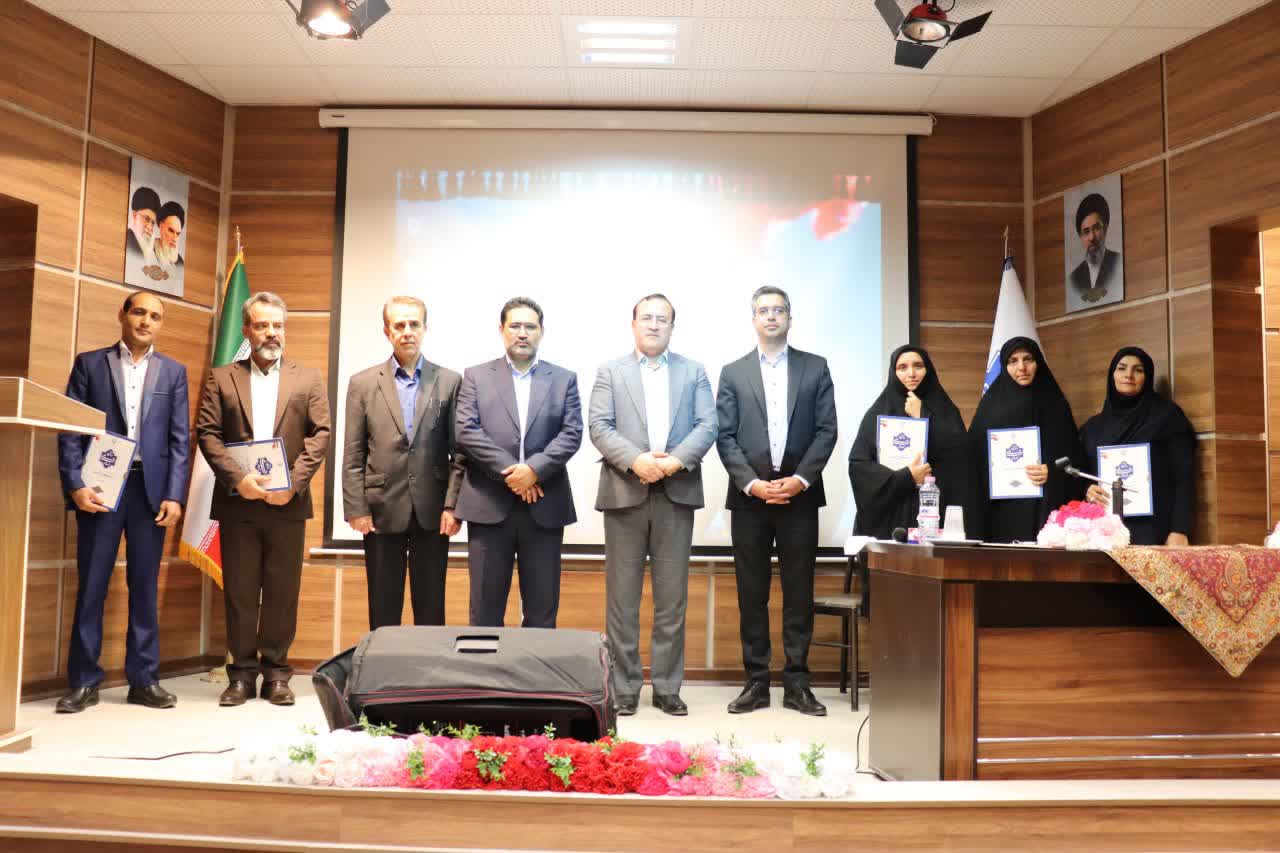 سرآمدان آموزشی دانشگاه ملی مهارت استان یزد تقدیر شدند